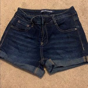 Wallflower shorts size 3